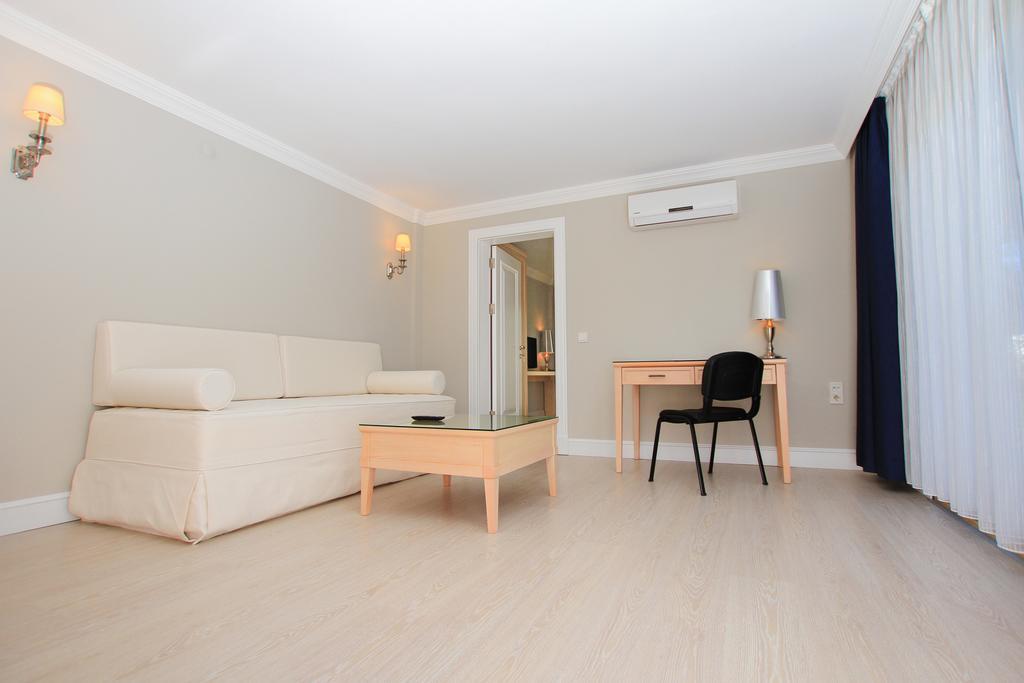 Palm Bay Beach Hotel Эмеджик Экстерьер фото